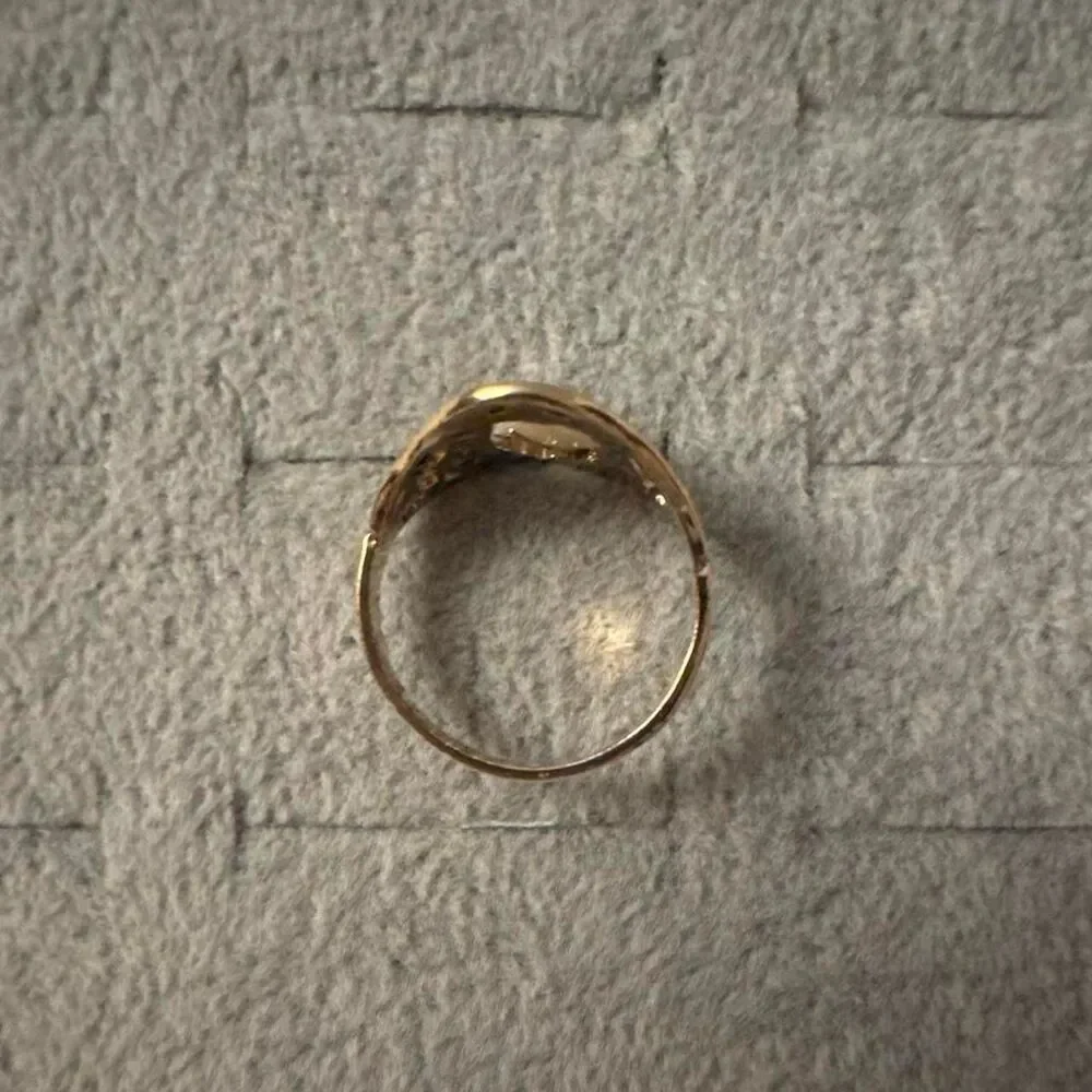 Unbranded Women's White and Gold Jewellery